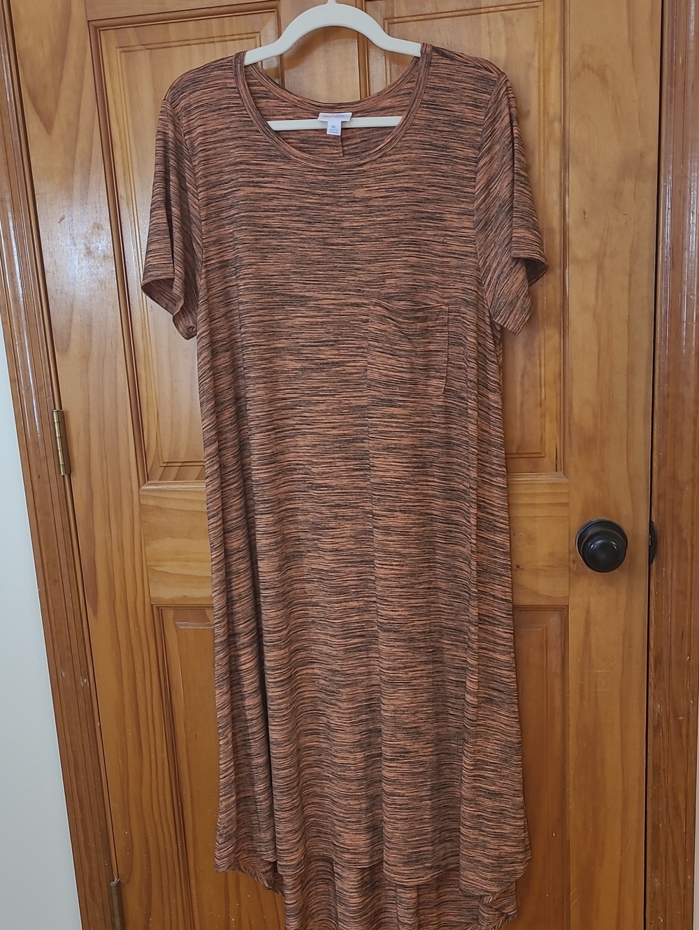 LuLaRoe High-Low Short Sleeve Dress in Rust/Black Space Dye